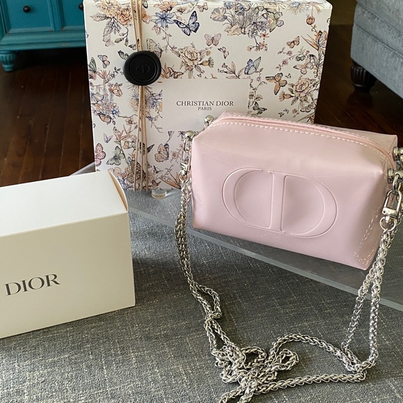 Dior Pink Faux Patent Leather Pouch - Picture 3 of 6